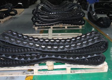 Less Vibration Excavator รางยาง 250 * 52.5 Mm 78 เชื่อมโยงแรงดึงสูง