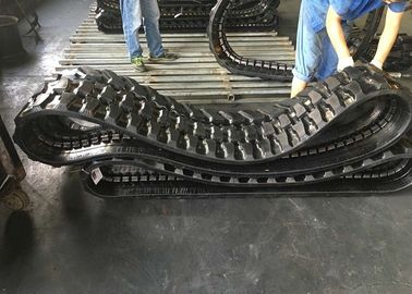 Continuous Black Rubber Excavator Tracks 84 Links With Low Vibration