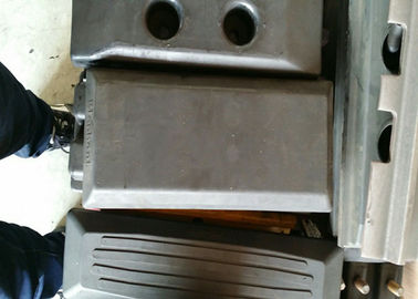 Black M14 Bolt เกี่ยวกับ Rubber Track Pads สำหรับเครื่องกลึงแบบ Cold Planer / Road Milling