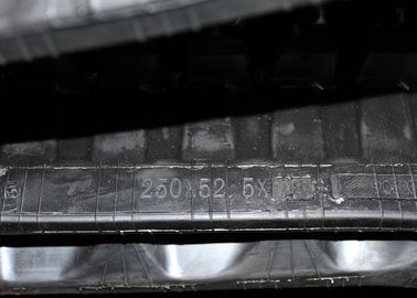 Less Vibration Excavator รางยาง 250 * 52.5 Mm 78 เชื่อมโยงแรงดึงสูง