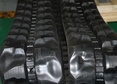Less Vibration Excavator รางยาง 250 * 52.5 Mm 78 เชื่อมโยงแรงดึงสูง