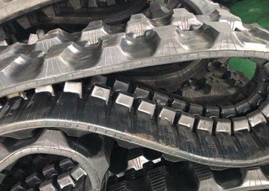 ร่องยางแทรคฟรีสีดำสำหรับ Komatsu Pc30 / Airmann Ax35u