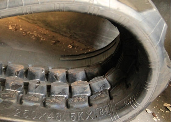 48.5MM Pitch 250mm Width Excavator ยางแทรค Jointless Type