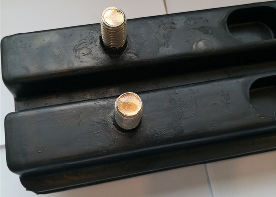 Bolt On Rubber Track Shoes ความกว้าง 150mm Excavator Track Pads
